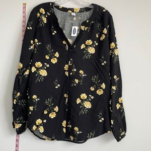 Old Navy Flowered Blouse Medium Tall